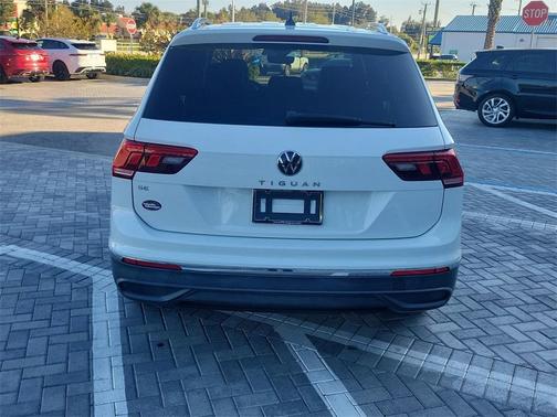 2022 Volkswagen Tiguan 2.0T SE