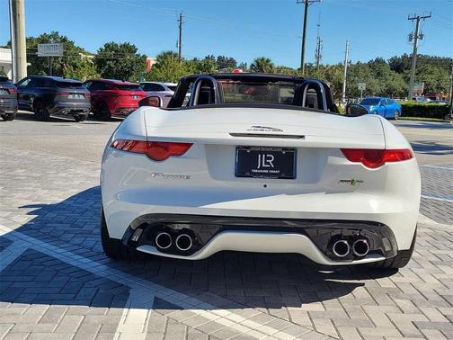 2017 Jaguar F-TYPE R