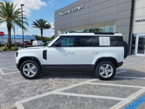 2025 Land Rover Defender P400 S