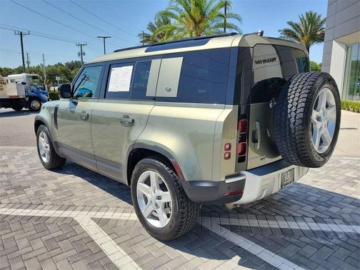 2021 Land Rover Defender 110 SE