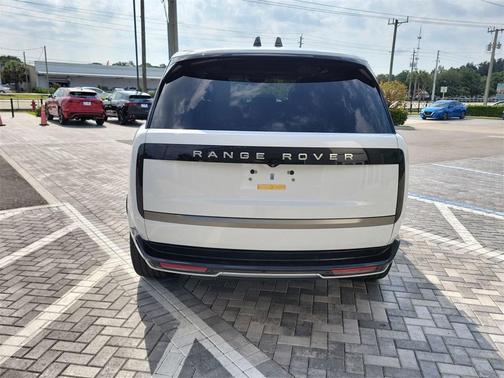 2024 Land Rover Range Rover P400 SE
