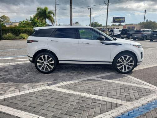 2026 Land Rover Range Rover Evoque Core S