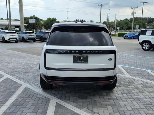 Ostuni Pearl White 2023 Land Rover Range Rover P530 SE