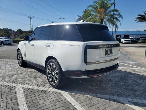 2023 Land Rover Range Rover P400 SE