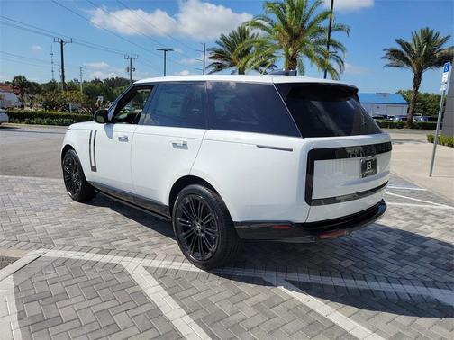 2025 Land Rover Range Rover P400 SE