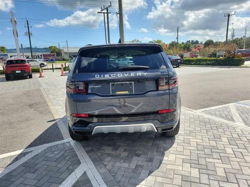 2025 Land Rover Discovery Sport S