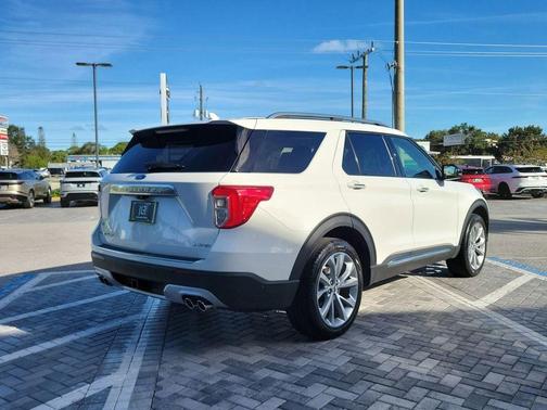 2021 Ford Explorer Platinum