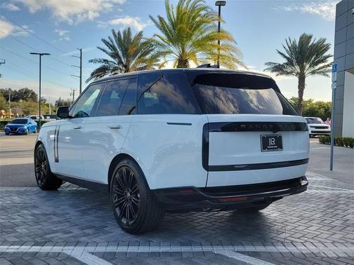 2025 Land Rover Range Rover P530 SE
