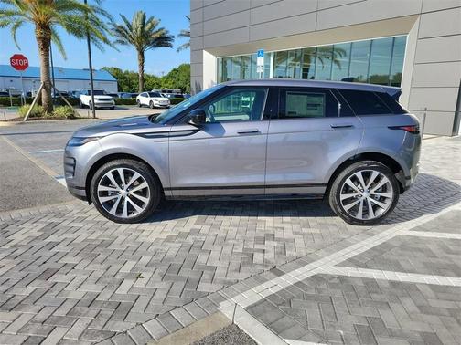 2026 Land Rover Range Rover Evoque Dynamic SE