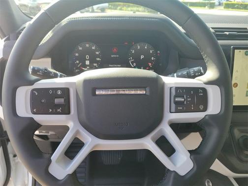 2025 Land Rover Defender P500 X-Dynamic SE