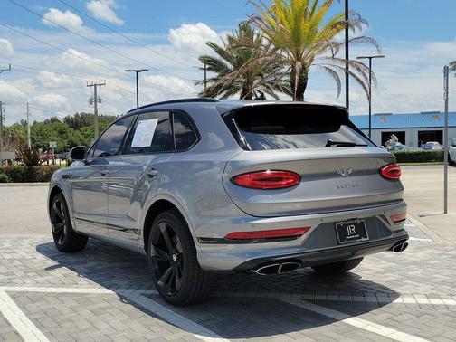 Storm Gray 2021 Bentley Bentayga V8