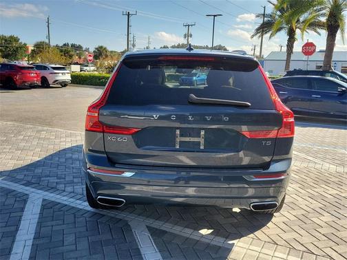 2021 Volvo XC60 T5 Inscription