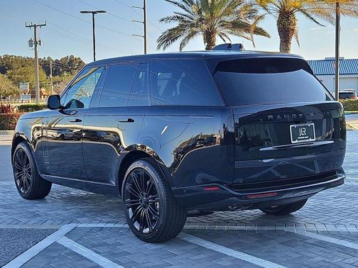Santorini Black 2026 Land Rover Range Rover P530 SE