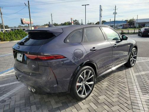 2025 Jaguar F-PACE SVR 575 Edition
