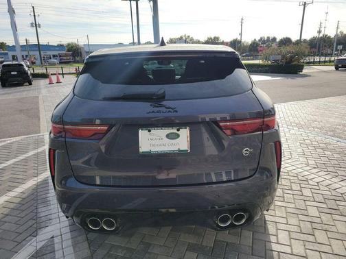 2025 Jaguar F-PACE SVR 575 Edition