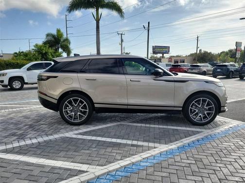 2026 Land Rover Range Rover Velar P250 Dynamic SE