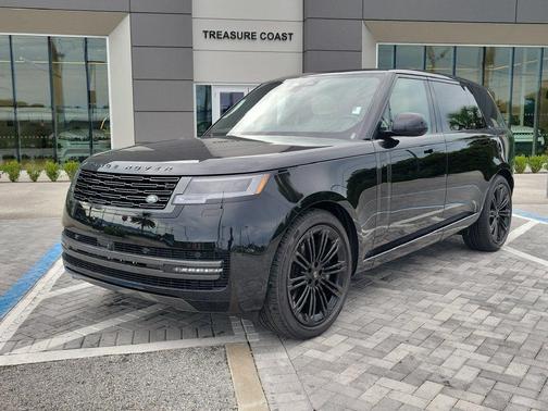 Santorini Black 2027 Land Rover Range Rover SE