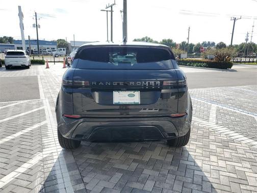 2026 Land Rover Range Rover Evoque Dynamic SE