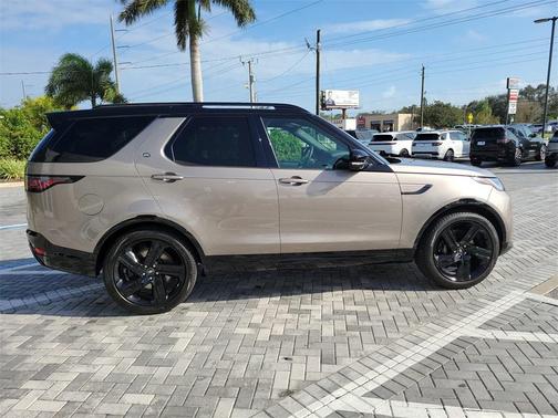 2025 Land Rover Discovery P360 Metropolitan Edition