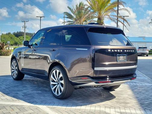 Tourmaline Brown In Gloss Finish 2026 Land Rover Range Rover P530 Autobiography