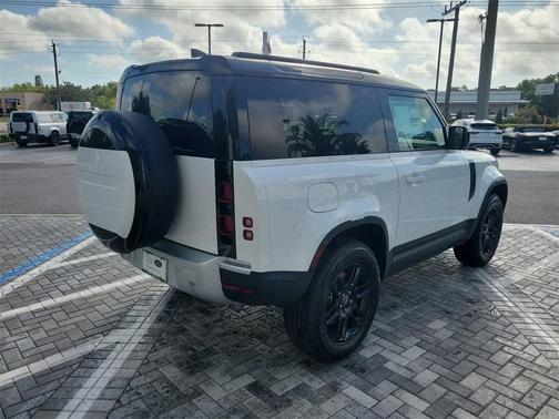 2025 Land Rover Defender P300 S