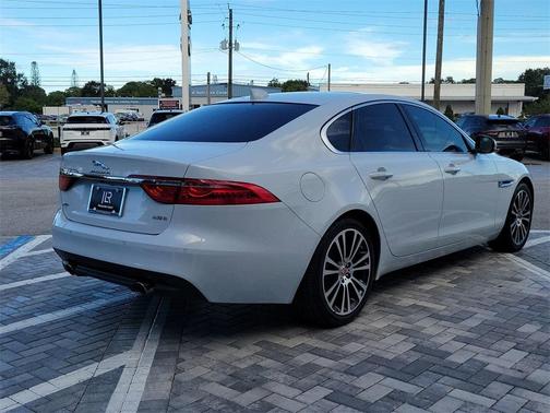 2020 Jaguar XF 25t Prestige