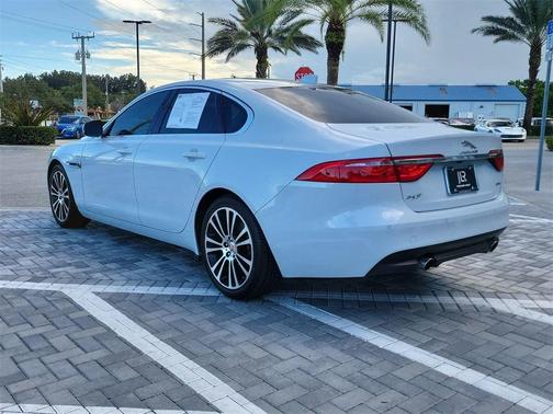 2020 Jaguar XF 25t Prestige