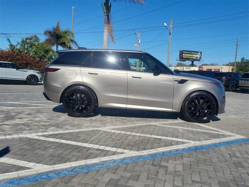 2026 Land Rover Range Rover Sport 5.0 Supercharged Dynamic
