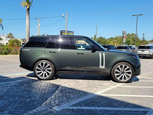 Belgravia Green 2026 Land Rover Range Rover P530 Autobiography