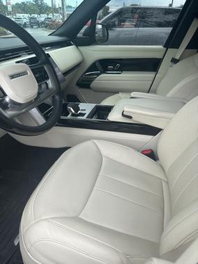 2024 Land Rover Range Rover AUTOBIOGRAPHY