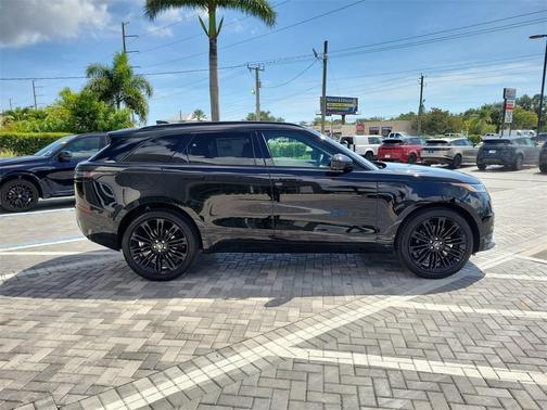 2026 Land Rover Range Rover Velar P250 Dynamic SE