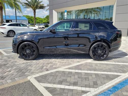 2026 Land Rover Range Rover Velar P250 Dynamic SE