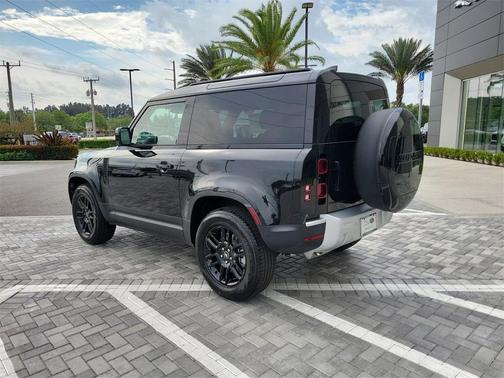 2025 Land Rover Defender P300 S