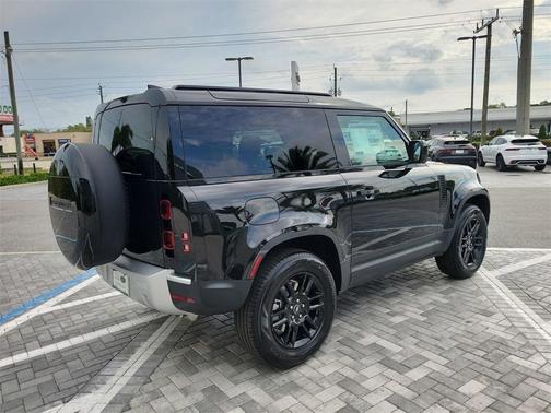 2025 Land Rover Defender P300 S