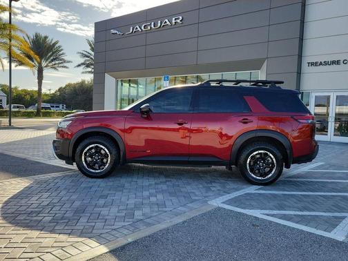 2025 Nissan Pathfinder Rock Creek