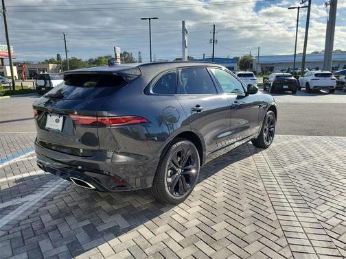 2025 Jaguar F-PACE P400 R-Dynamic S