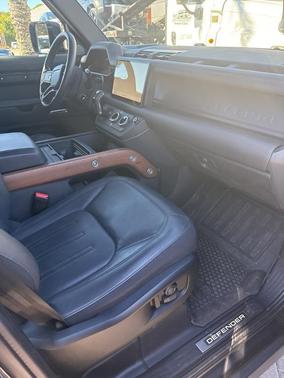 2024 Land Rover Defender P400 X