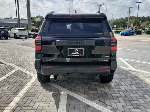 2025 Toyota 4Runner Hybrid TRD OFF-ROAD