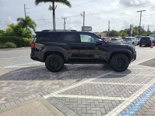2025 Toyota 4Runner Hybrid TRD OFF-ROAD