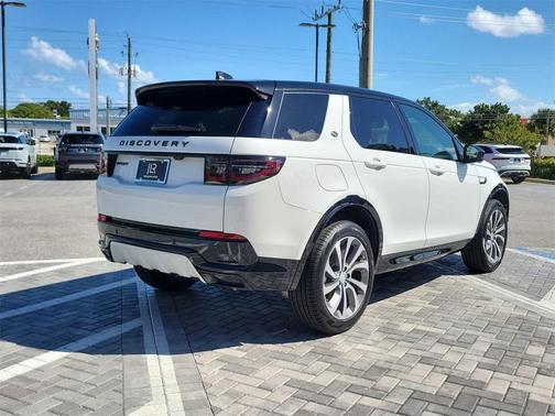 2025 Land Rover Discovery Sport Dynamic SE