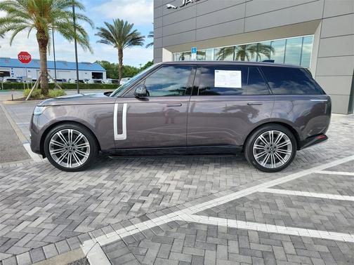 2025 Land Rover Range Rover AUTOBIOGRAPHY