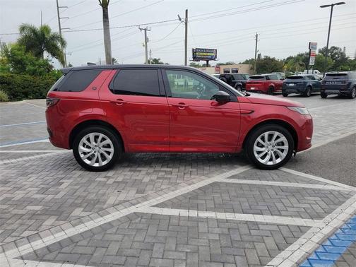 2022 Land Rover Discovery Sport R-Dynamic SE