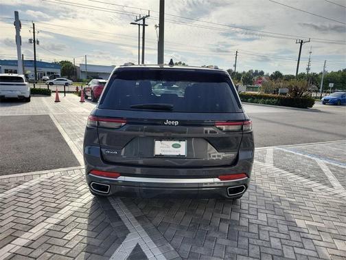2023 Jeep Grand Cherokee Summit