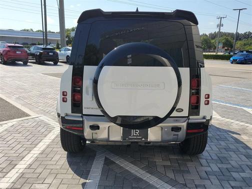 2023 Land Rover Defender 110 S