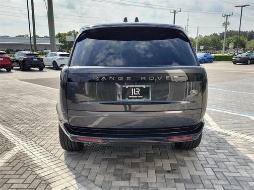 2023 Land Rover Range Rover P400 SE