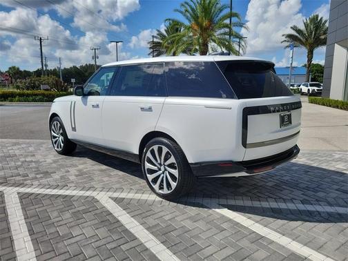 2025 Land Rover Range Rover AUTOBIOGRAPHY