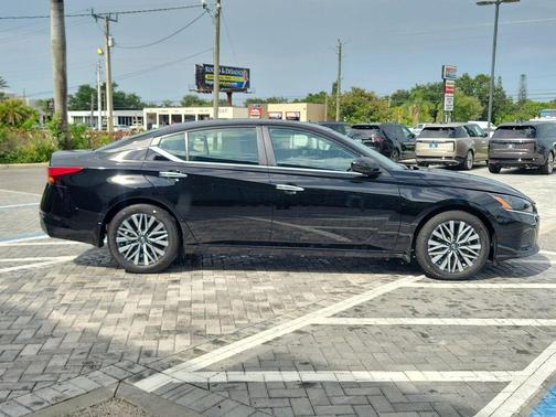 Black 2025 Nissan Altima SV