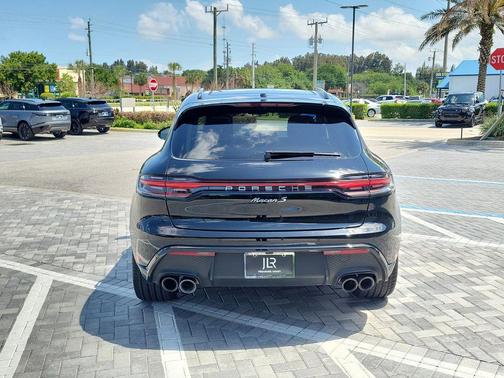 Black 2024 Porsche Macan S