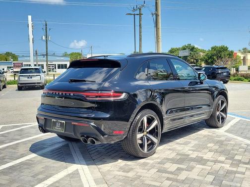Black 2024 Porsche Macan S