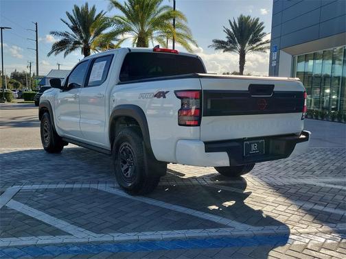 2025 Nissan Frontier PRO-4X